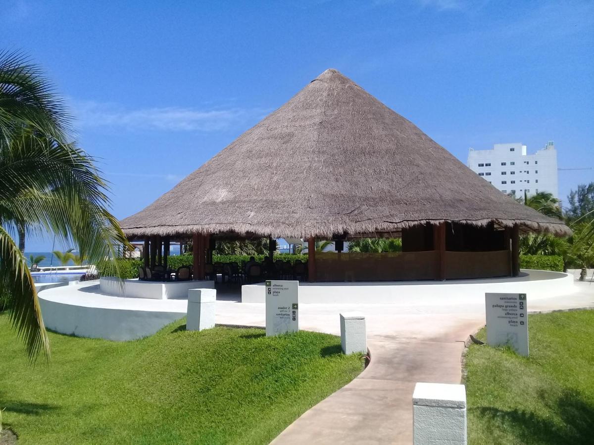 Swim The Caribbean & Work With A View Lägenhet Cancún Exteriör bild